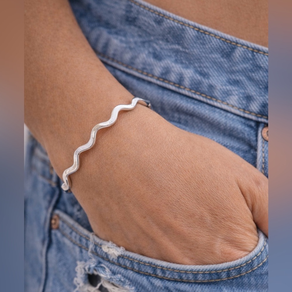 Wavy sterling Silver Cuff Bracelet Adjustable Unisex open bangle